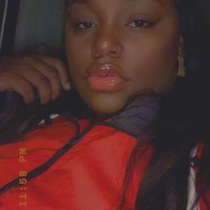 Meet your Posher, Leitha